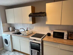 Nailsea 3 bedroom, high street apartment - Image 5