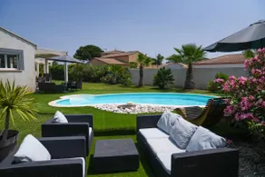 Superbe maison et piscine sur terrain de 1000m² - Image 2