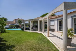 Superbe maison et piscine sur terrain de 1000m² - Image 3