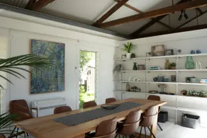 Rock Davis Luxury Beachouse - Image 2