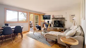 Designer Chalet w/ Mountain Views close to it all - Image 4