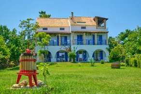 Villa Spyridoula studios on the Beach - Image 3