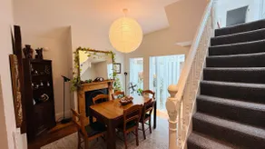 The Atrium: Spacious 3Br Light Filled Terrace! - Image 4