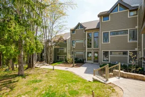 Blue Mountain 2 Bedroom Slopeside - Chateau Ridge 213 - Image 4