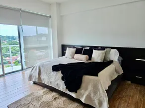 Exclusive Penthouse with an excellent location - Image 3