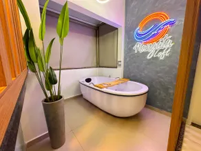 Amazing Loft with Bathtub, near the Beach. - Image 2
