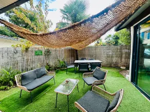 Bohemian house garden, parking downtown - Image 2