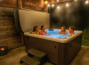 Chalet Éco-Contemporain + Spa  / 6 chambres (14 pers.) - Image 3