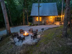 Camp Bell at Twin Rivers |Cozy Riverfront Cabin - Image 3
