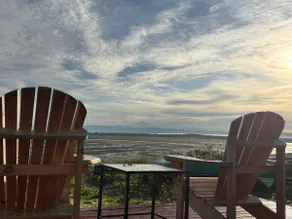 Waterfront Shalom Cabin in Sandy Point - Image 2