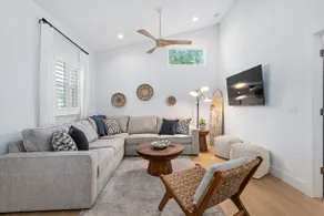Citrus Hideaway l Whirlpool l 1 Block zur Innenstadt - Image 3