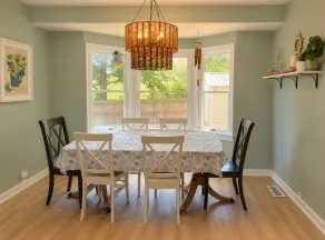 Grandview Bay Cottage|Sleeps 10|Fire Pit|Beach - Image 4