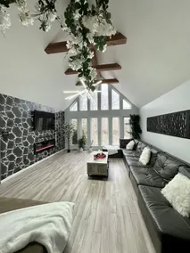 PRIVATE OUTDOOR HEATED POOL, The Running Eagle spacious home, Game Room&Hot Tub - Image 2
