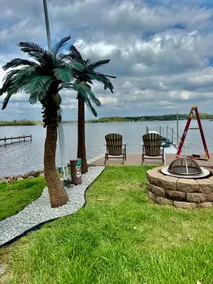 Lincoln Lake Paradise & Tiki Bar / Hot Tub - Image 5