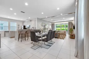 6 Bedrooms / 6.5 Bathrooms / Encore (7514 Ma) - Image 4