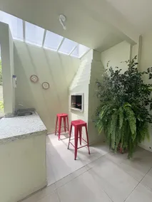 Large and Airy House with Air Conditioning and Barbecue Grill - Image 4