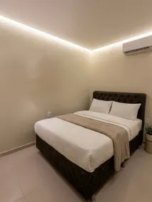 Modern Apartment | 6 min to Airport | Wi-Fi | Self Check-in - Image 4