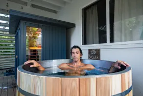 Gardenia @ Ke Iki Beach Bungalows~Yoga~Sauna, AC - Image 3
