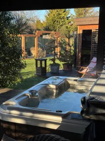 Luxury accommodation in Farmhouse - Image 3