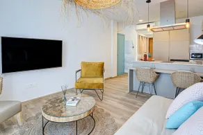 Jable Suites 2, with Jacuzzi - Image 3