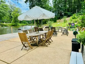 》Breathtaking Lakefront retreat w Pool+ Fire pit - Image 5