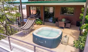 Colorado Guesthouse - Sundeck + Jacuzzi - Image 2