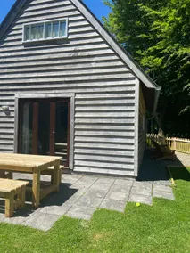 Luxury dog friendly riverside lodge in Cornwall - Image 5