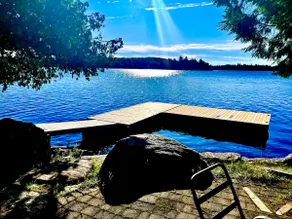 Mali's 3-Bedroom Large Lakefront Retreat - Image 3