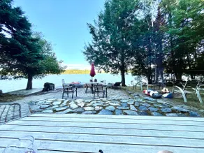 Mali's 3-Bedroom Large Lakefront Retreat - Image 5