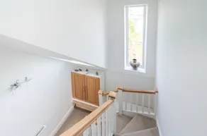 Bright and modern extension with ensuites - Image 5