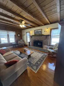 Farmhouse Retreat close to Elk Mtn. Ski Resort - Image 4