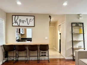 2 Bedroom Home 5 Minutes from ID, Capitol Hill - Image 4