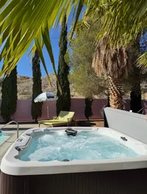 Mountain Desert Oasis •Heated Pool•Hot Tub•Arcade• - Image 5