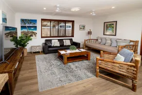 Absolute Beach Front Home -Dogs, Surf, Relax, Bush - Image 5