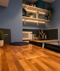 Cozy and Private Studio Near Downtown & Beaches - Image 3