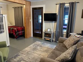 Pet friendly! ATV trails, near downtown - Image 2