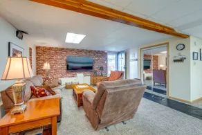 Anchorage Apt: Home Base for Alaska Adventure! - Image 5
