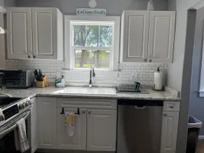 Whitetail cottage! 🦌 Spacious home with game room. Near OIT and SkyLakes. - Image 3