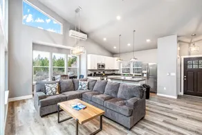 Secluded 2BR Mountainview | Hot Tub - Image 4