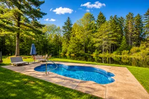 4500sf Grand Pond Villa| Hottub Sauna Theater Pool - Image 2