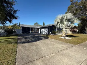 Tropical Retreat near beaches with amazing Pool, Cabana, Hot Tub & Patio areas! - Image 2