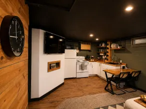 Cozy Basement w/King Bed |The Rambler - Image 2