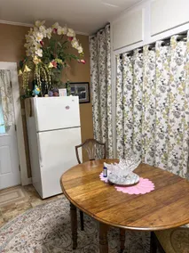 “ THE CURATED”Vintage duplex near DT - Image 4