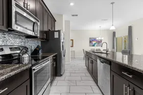 4 Bedrooms / 3 Bathrooms / Storey Lake (3135 Pp) - Image 4