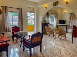 Elegant 2BHK Heritage Apartment–Bathtub & Balcony - Image 3