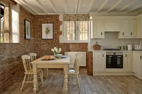 Stunning Gate House perfect for Romantic retreat - Image 5