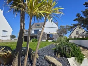 3-star waterfront villa – 3 bedrooms - Image 3