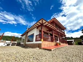 Beautiful rustic cabin overlooking the lagoon - Image 3