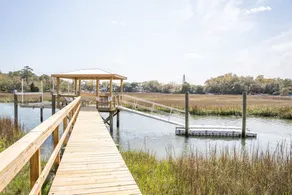 Stunning Couples Cottage with Creek Dock! - Image 2