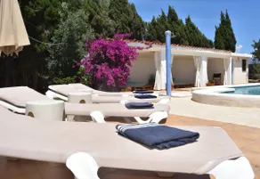 Moritz Guest House. Pool and tranquility near the sea - Image 4